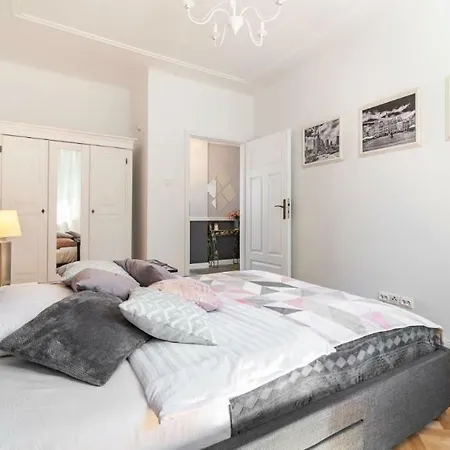 Old Town Heart V - Mariensztat *